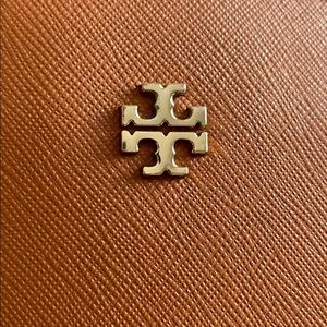 Meet your Posher, Shelly